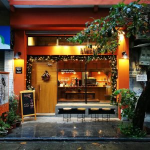 Blackbird Coffee mang vibe thơ - lãng mạn của những chiều thu Hà Nội