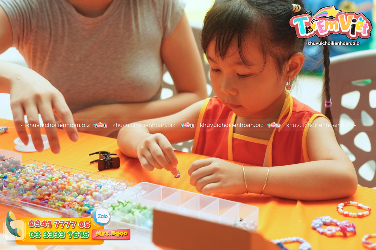 Xâu hạt làm vòng