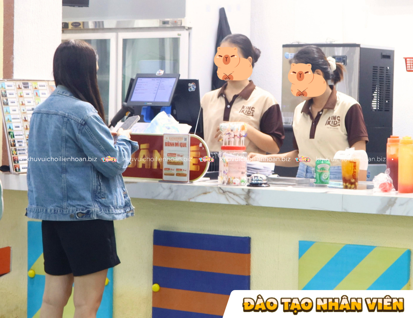 Đào tạo nhân viên phục vụ, giám sát